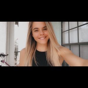 Meet your Posher, Ashley